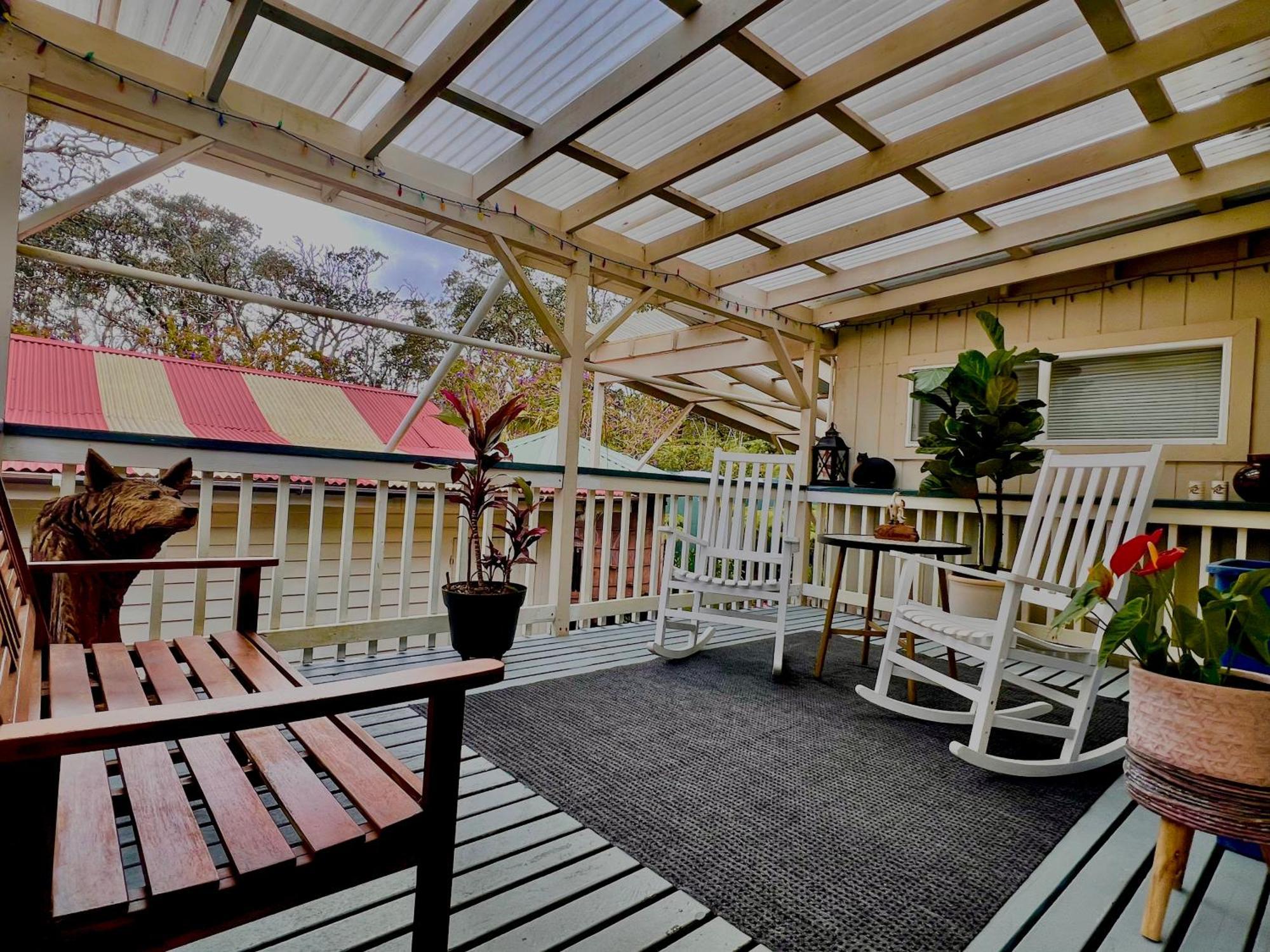 Aloha Junction Bed And Breakfast -Minutes Away From Hawaii Volcanoes National Park Exterior photo